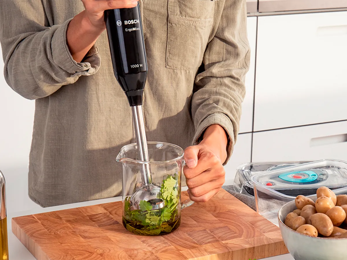 How Long Does a Cordless Hand Mixer Charge Last? The Real Answer